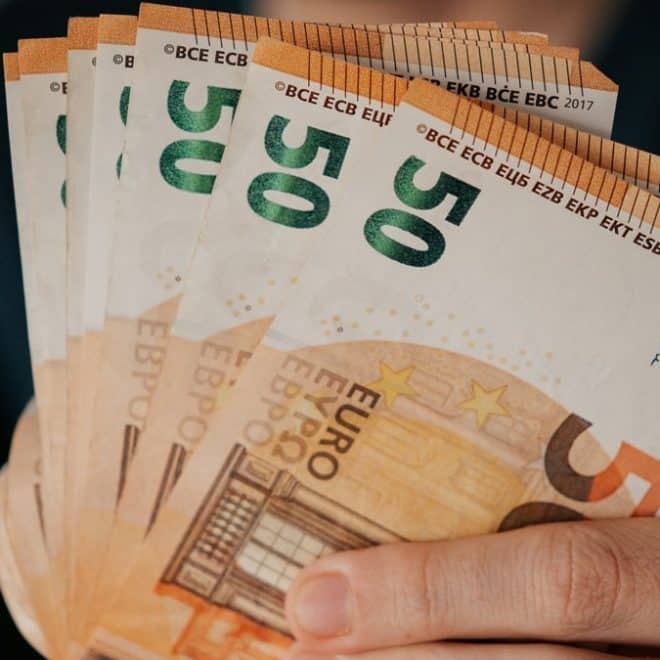 Dinar algérien : la baisse de l’euro et du dollar se confirme