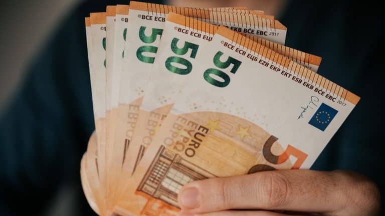 Euro – dinar algérien : quel est le taux de change en France ?