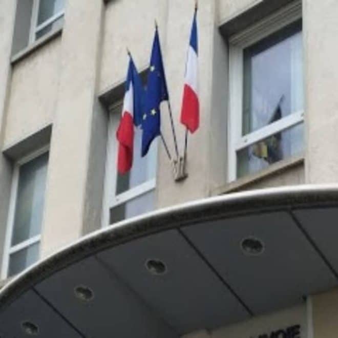 Titre de séjour : l’accord franco-algérien de 1968 « n’est pas nécessairement avantageux »