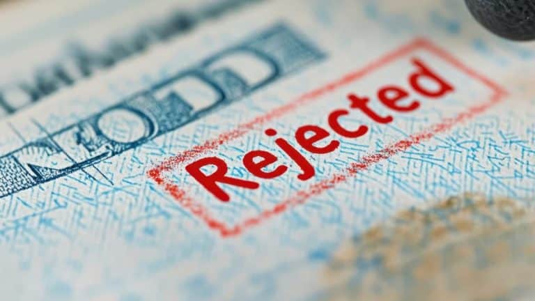 Visa refusé : deux Algériennes privées du procès de leur frère en France