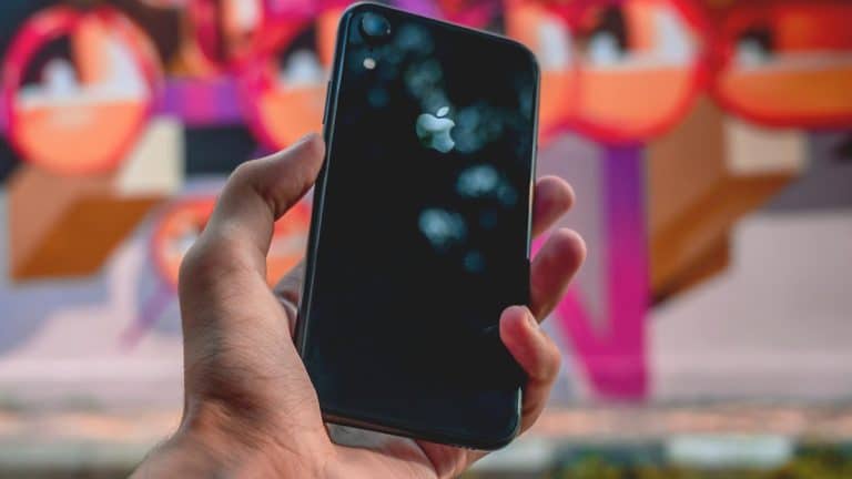 Les ennuis d&rsquo;un Algérien de France à cause d&rsquo;un iPhone acheté en Algérie