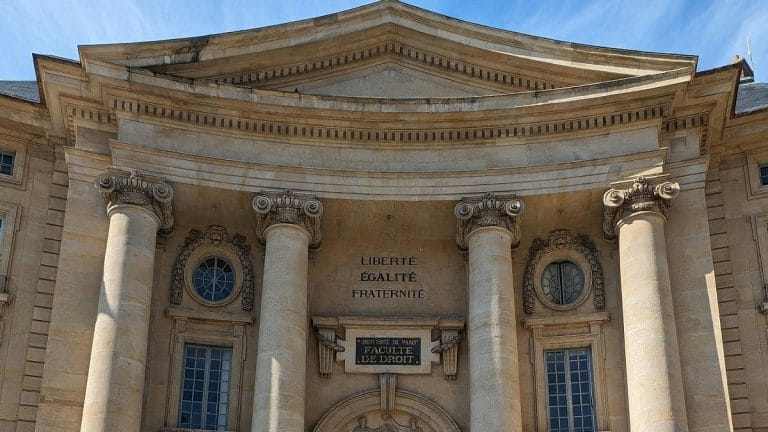 France : le nombre d’étudiants algériens risque de baisser, voici les raisons