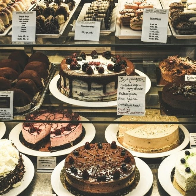 France : un ex-champion de kick-boxing ouvre une pâtisserie inspirée de l’Algérie