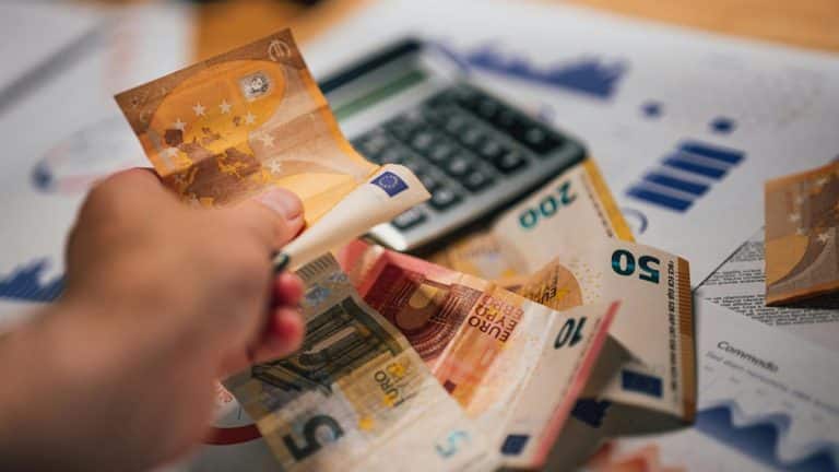 Compte en devise pour Algériens de l’étranger : voici les documents requis