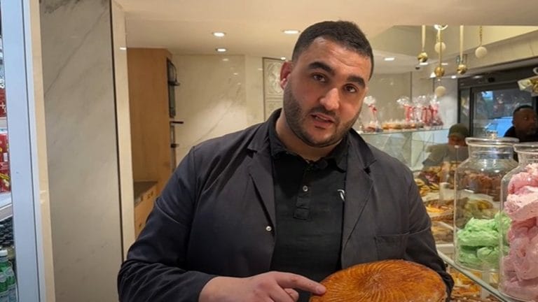 France : le pâtissier franco-algérien qui affole les réseaux sociaux