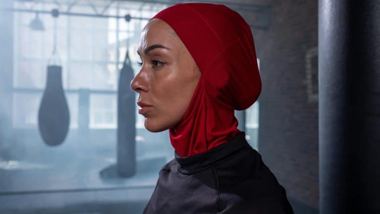 Voile dans le sport : « On est dans une islamophobie débridée en France »