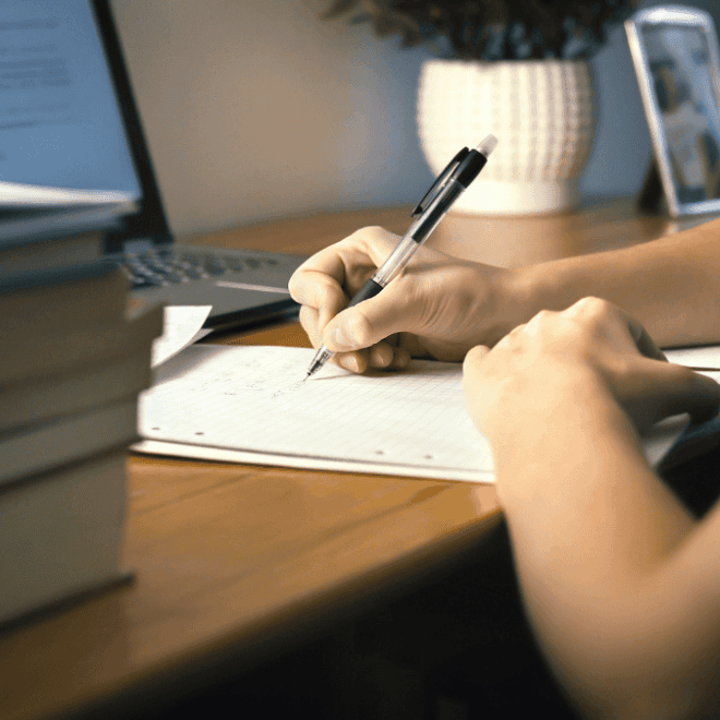 France : un Franco-Algérien major du concours d’internat en pharmacie