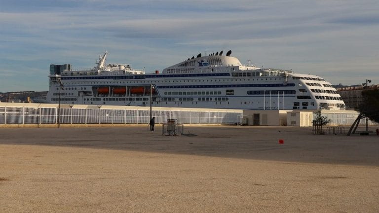Algérie Ferries : nouvelle rétention d’un navire au port de Marseille